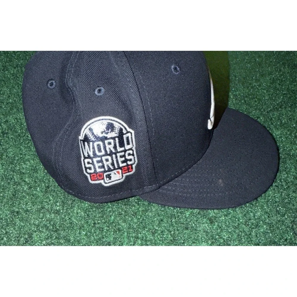 New Era Atlanta Braves 2021 World Series Navy Blue Baseball Cap Size 7 55.8cm